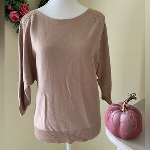 Boatneck sweater with bling!